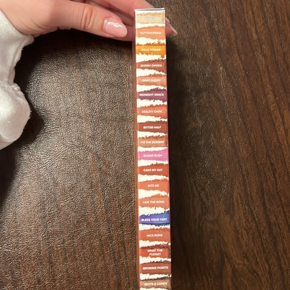 Too Faced “better than choclate” eye shadow palette - Picture 4 of 5